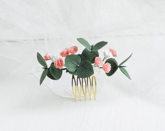 Babys breath Eucalyptus hair comb Floral wedding headpiece for bride Greenery bridal hair piece