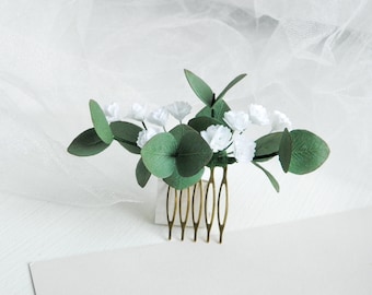Eucalyptus babies breath bridal hair comb Greenery wedding headpiece for bride Floral hair piece for bridesmaid Green small clip