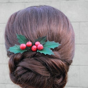 Holly berry hair pins Christmas wedding hair piece Red winter headpieces / Small bridal hair comb for woman / image 9