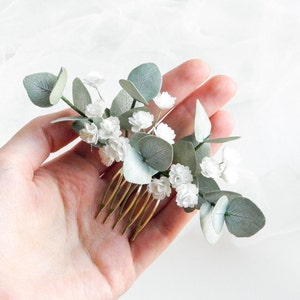 Babies breath Eucalyptus hair comb Wedding headpiece for bride Greenery hair piece Bridal floral hair comb