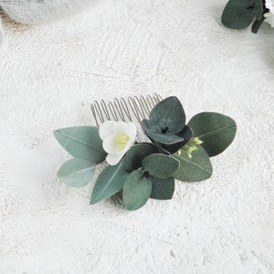 Eucalyptus hair comb small , Greenery wedding hair piece , Floral head piece for bride , Tropical bridal hair comb image 7