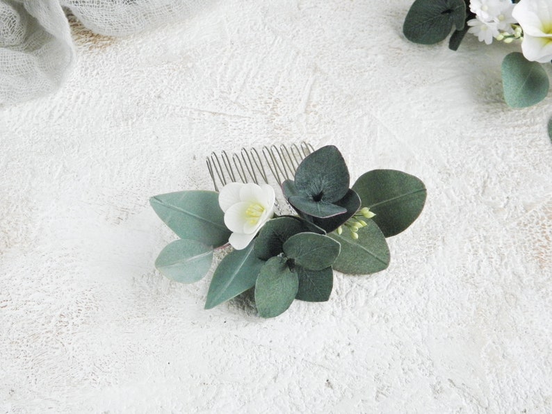 Eucalyptus hair comb small , Greenery wedding hair piece , Floral head piece for bride , Tropical bridal hair comb image 7