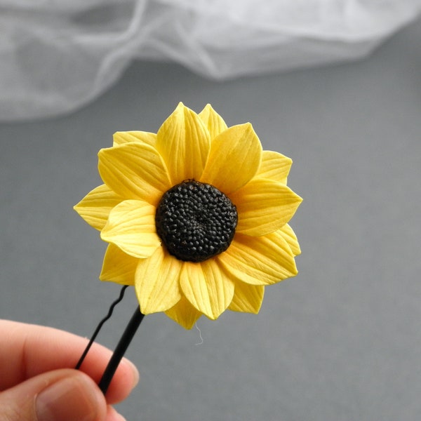 Sunflower wedding headpiece Flower hair pins Yellow bridal hair piece Sunflower hair clip Wildflower bobby pins