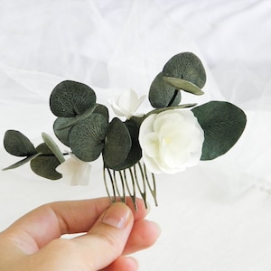 Greenery hair comb Bridal eucalyptus hair comb Floral hair comb wedding Bride hair piece