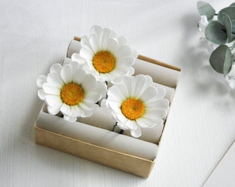 Daisy hair pins Flower bobby pins Wedding hair piece for bride Bridal floral headpiece Chamomile hair clip