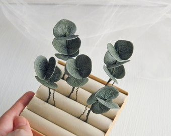 Eucalyptus hair pins Floral wedding hair piece Greenery bridal headpiece Green leaf hair pins Floral hair comb