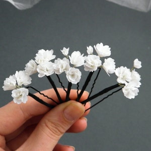 Gypsophila hair pins Babys breath hair pins Flower hair pins Bridal hair piece Small wedding headpiece for bride