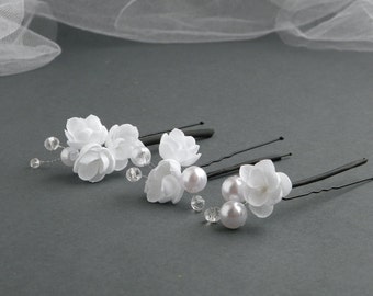 Flower hair pins Bridal hair piece floral Pearl hair pins Wedding hair pins Bride hair clip white ivory