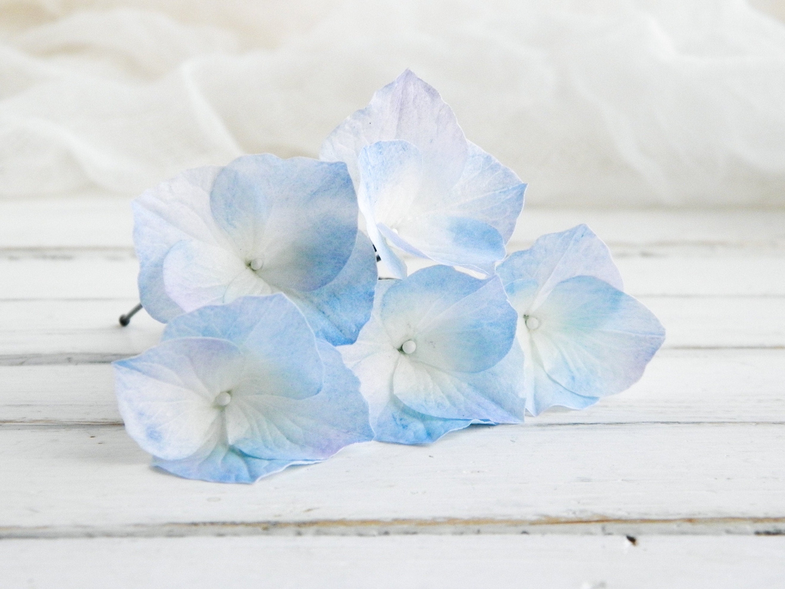 Pezzo per capelli blu per matrimoni Forcine per capelli con fiori Pezzo per capelli con ortensia