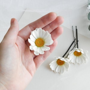 Daisy hair pins Flower bobby pins Wedding hair piece for bride Bridal floral headpiece Chamomile hair clip image 5