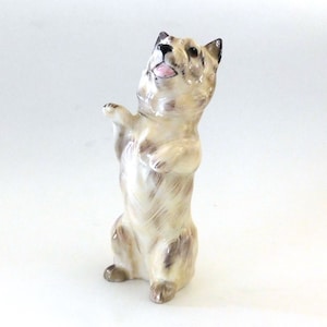 Vintage Royal Doulton Sitting Up Begging Cairn Terrier HN 2589 Dog Figurine Hand-Painted
