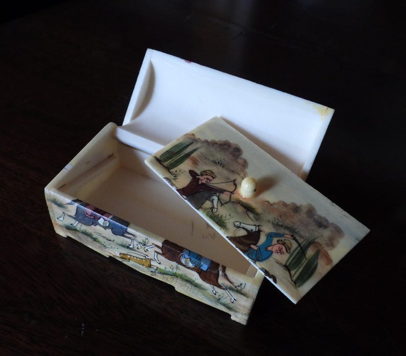Vintage Persian Hand-Painted Camel Bone Trinket Box with Removeable Inside Shelf image 6