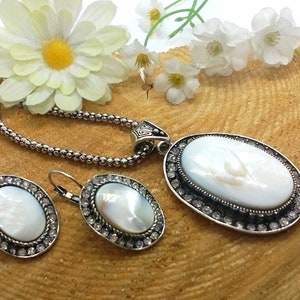 Conjunto de joyas de nácar, joyería blanca, pendientes de nácar, collar de nácar, conjunto de joyas de nácar blanco