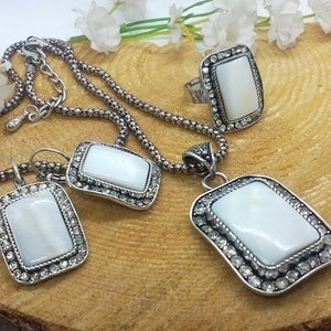 Conjunto de joyas de nácar, joyas blancas, pendientes de nácar, collar de nácar, conjunto de joyas de nácar blanco