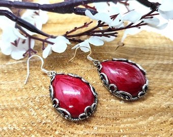 Orecchini di corallo rosso, gioielli di corallo rosso, orecchini pendenti di corallo, orecchini di pietra rossa, orecchini di corallo vintage, orecchini rossi vintage, gioielli di corallo
