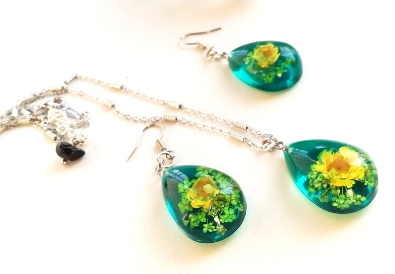 Epoxy Nature Resin Flower Resin Flower Jewelry Set Real Red Flowers Resin Jewelry Flower Resin Earrings Flower Resin Pendant Necklace