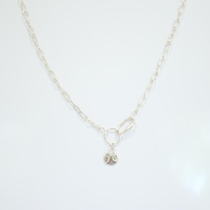 Silver chain wave necklace
