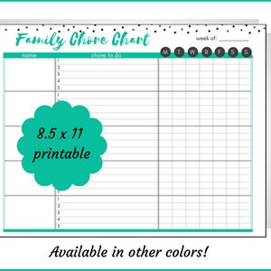 Op de afbeelding: Printbare gezins-takenkaart met een zwart-witte stippenachtergrond. De kaart is 8,5 x 11 inch en heeft ruimte voor namen, taken en dagen van de week. De tekst "Family Chore Chart" is in een turquoise groene kleur.