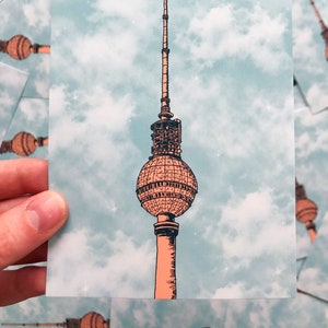Blue Skies Berliner Fernsehturm A6 Postkarte