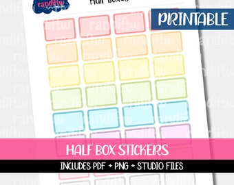 Op de afbeelding: Printbare vel met halve doos stickers in een regenboog van kleuren. Het vel bevat 24 halve dozen met witte contouren. De tekst "Half Boxes" en "Printable" staat bovenaan het vel. De tekst "HALF BOX STICKERS" en "INCLUDES PDF + PNG + STUDIO FILES" staat onderaan het vel.