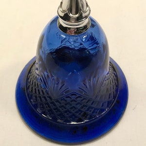 Vintage Avon Cobalt Blue Hospitality Bell,Glas Parfum Flasche,Rosen Rosen Parfüm,1976