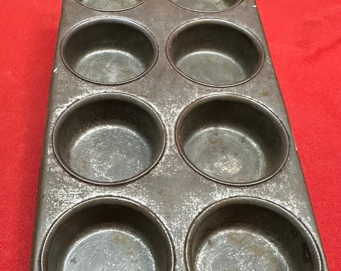 Vintage Eight Cup Mini Muffin/Cake Tin Pan
