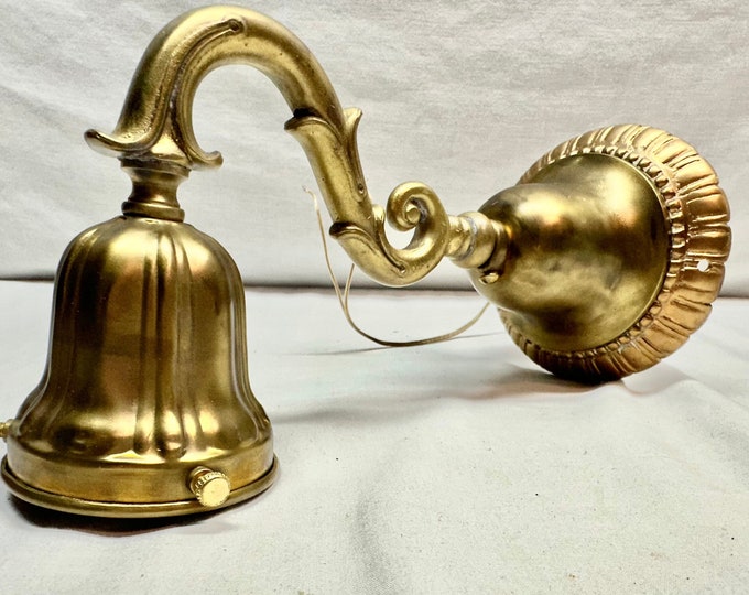Vintage Electric Scrolled Brass Wall/Accent/Hallway Light
