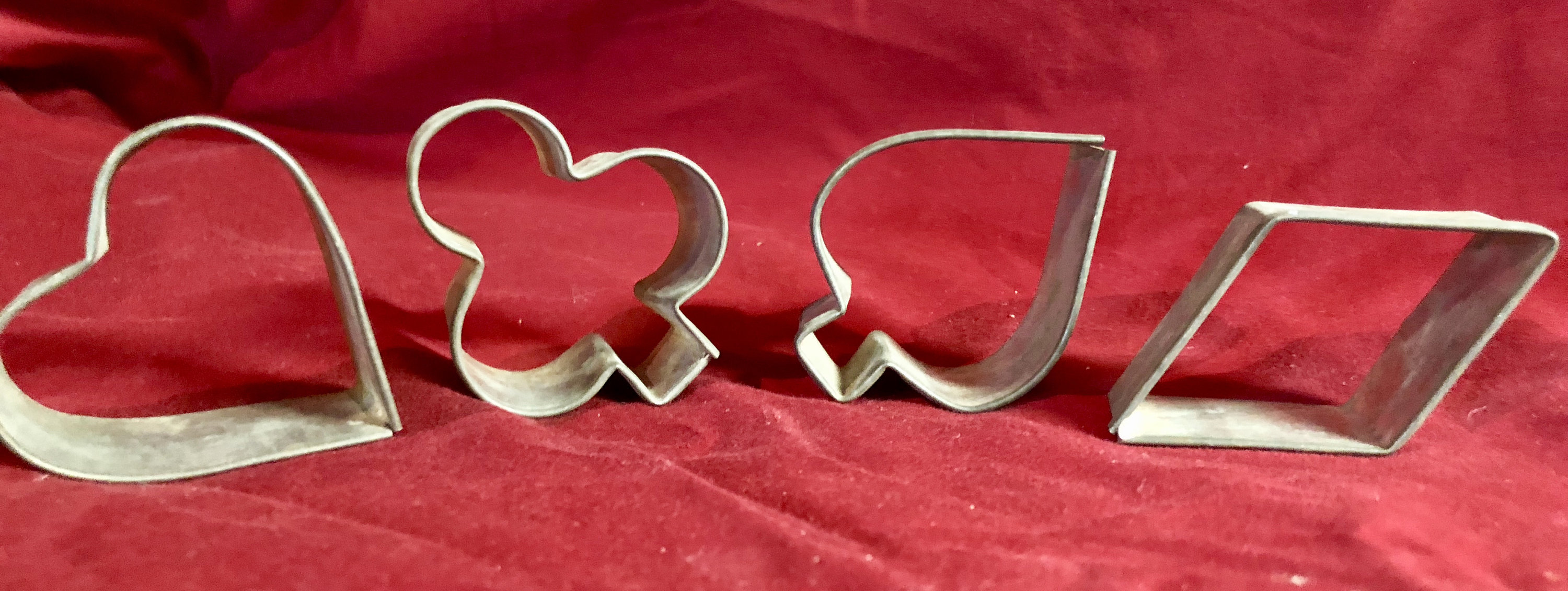 Poker Style Tin Vintage Cookie Cutters