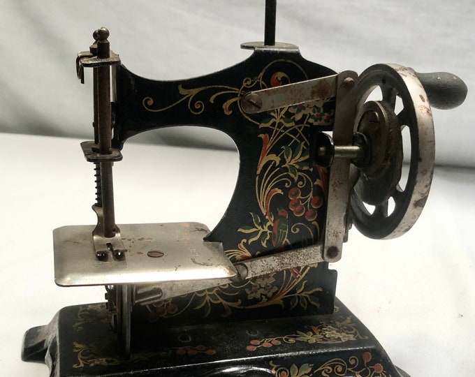 Vintage Metal Pretend Play/Salesman Sample Sewing Machine,Germany