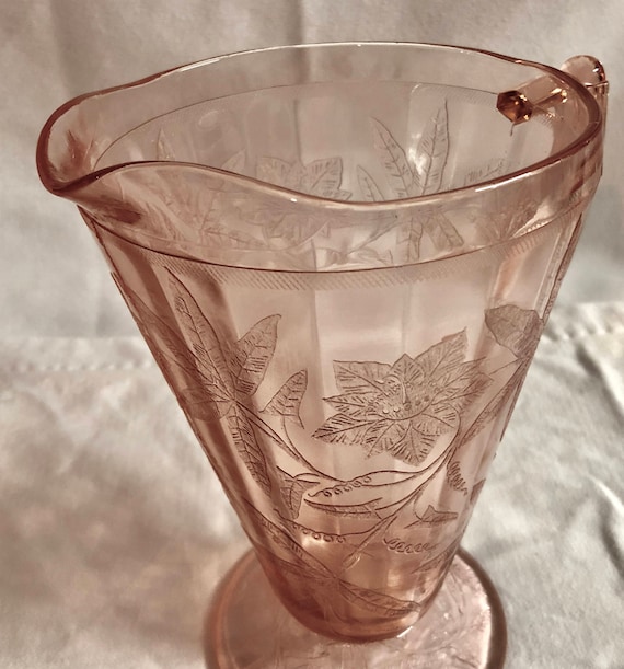 アンティークピンクコンポート Antique Blush Pink Floral Passiflora/passion Flower