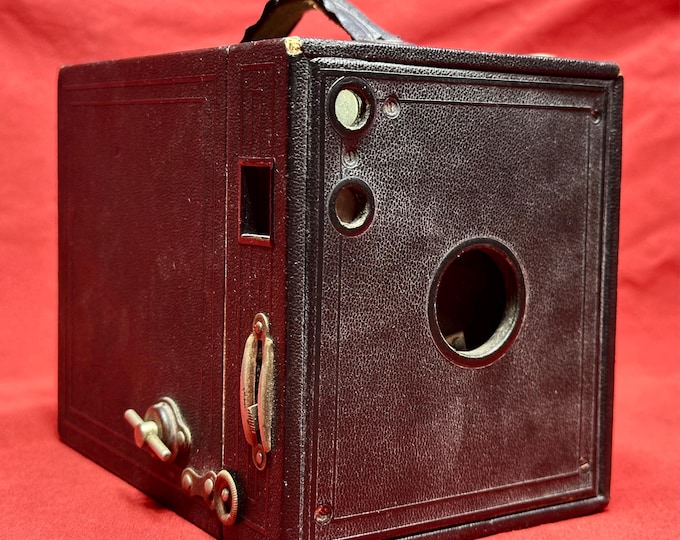 Vintage Eastman Kodak No 3 Brownie Camera