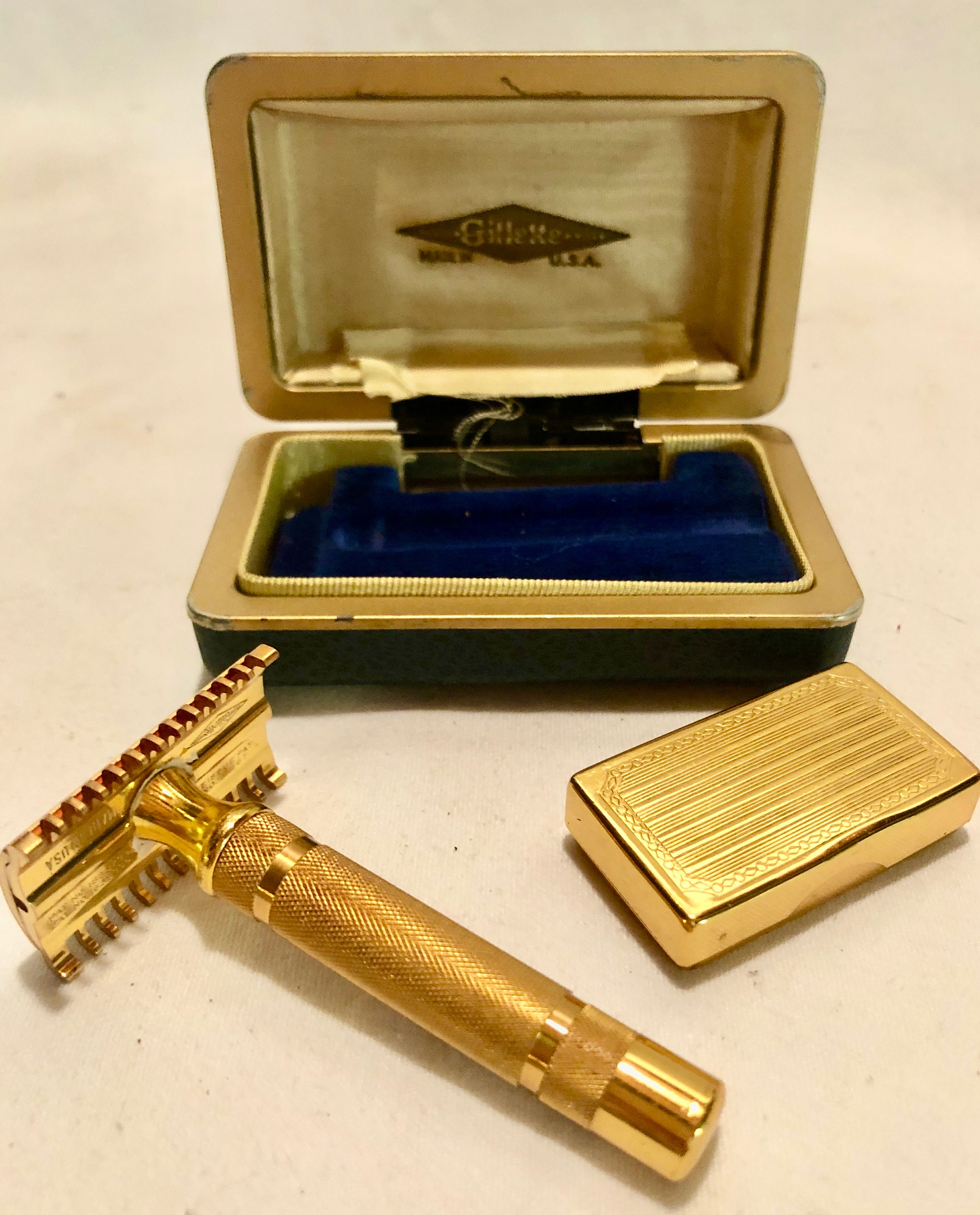 Vintage Gillette Travel Razor in Original Hard Case with Blades