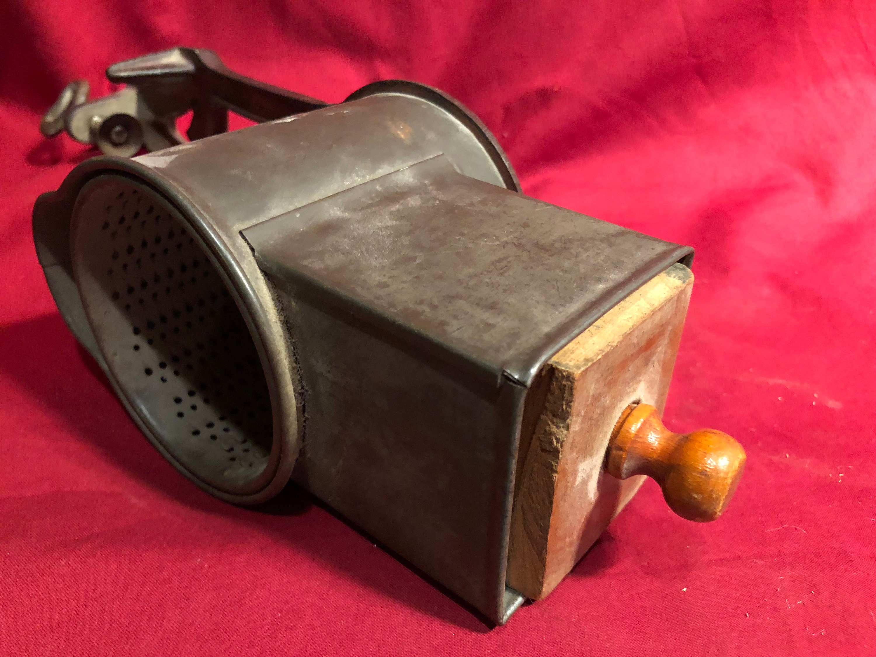 Duplex Record Antique Metal Cheese Grater with Wooden Block/Push