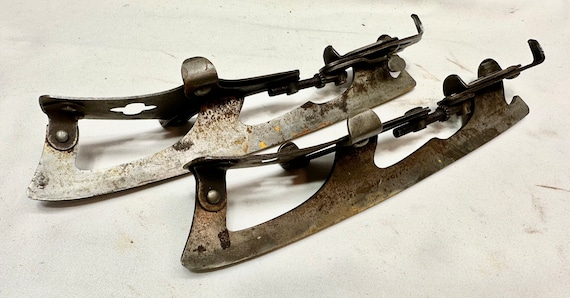 Vintage Adjustable Metal Ice Skates, Barney & Barry,Springfield,Ma.Pat 1890