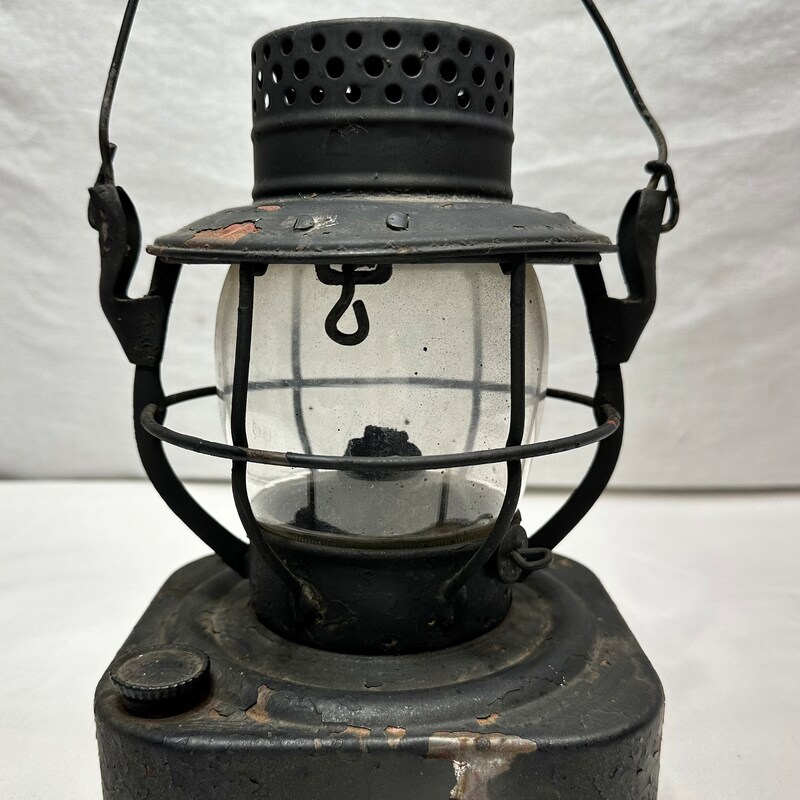 Dietz #8 Bronze Air Pilot Oil Burning Lantern - Classic