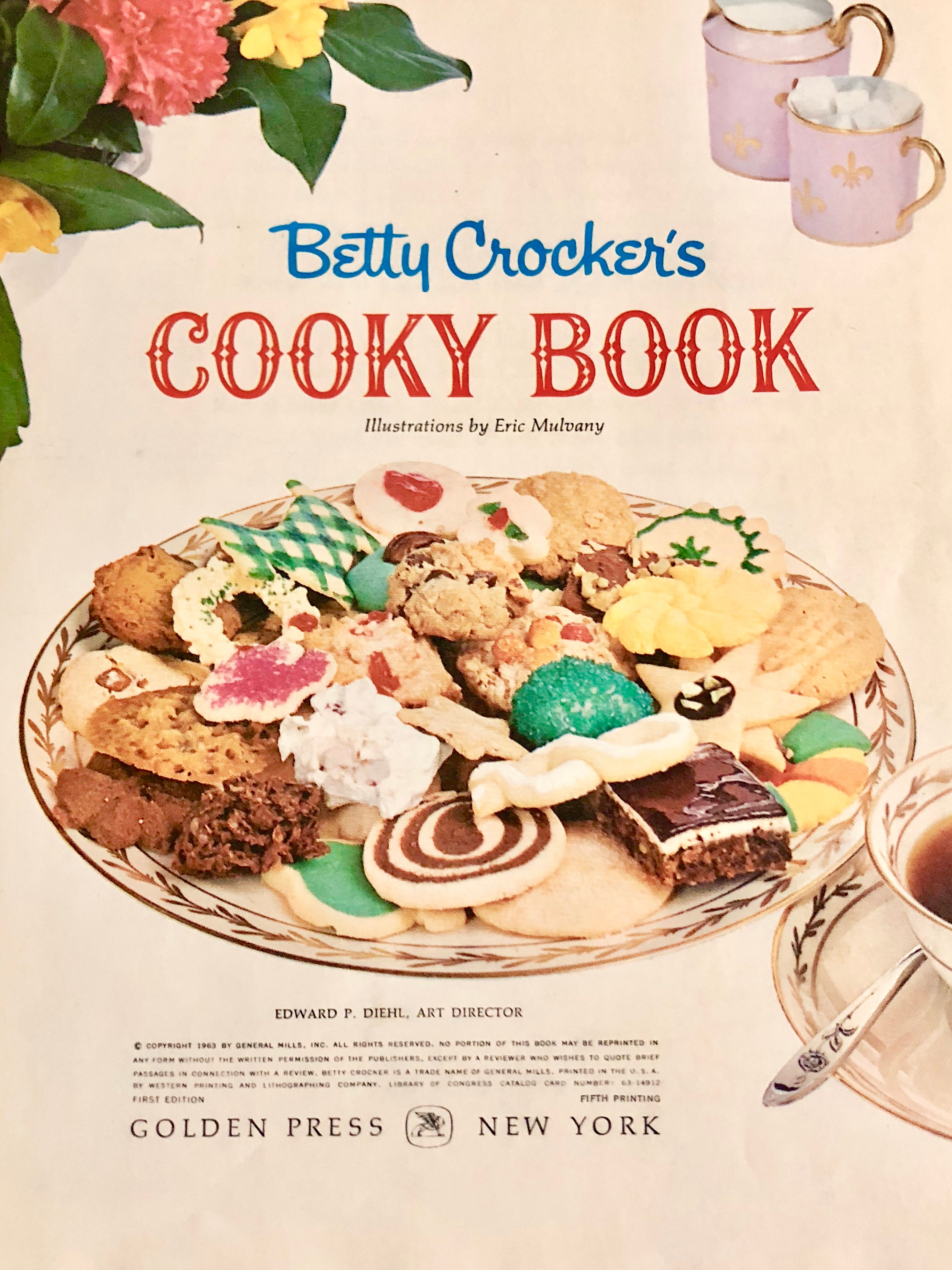 Vintage Classic Betty Crocker 'Cooky Book' circa 1963 First Edition Fifth printing
