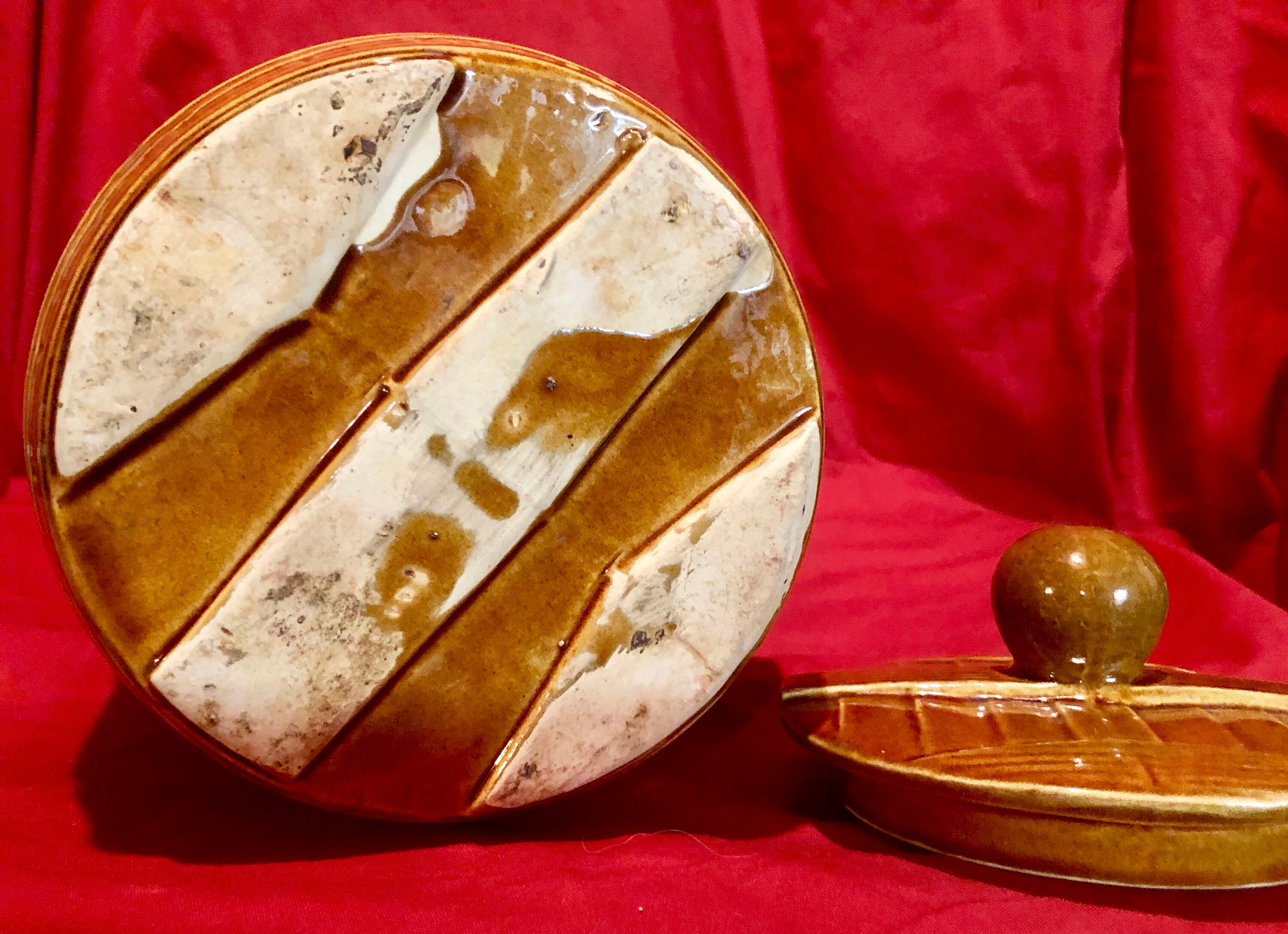 McCoy Pottery Oak Barrel Cookie Jar circa 1950's