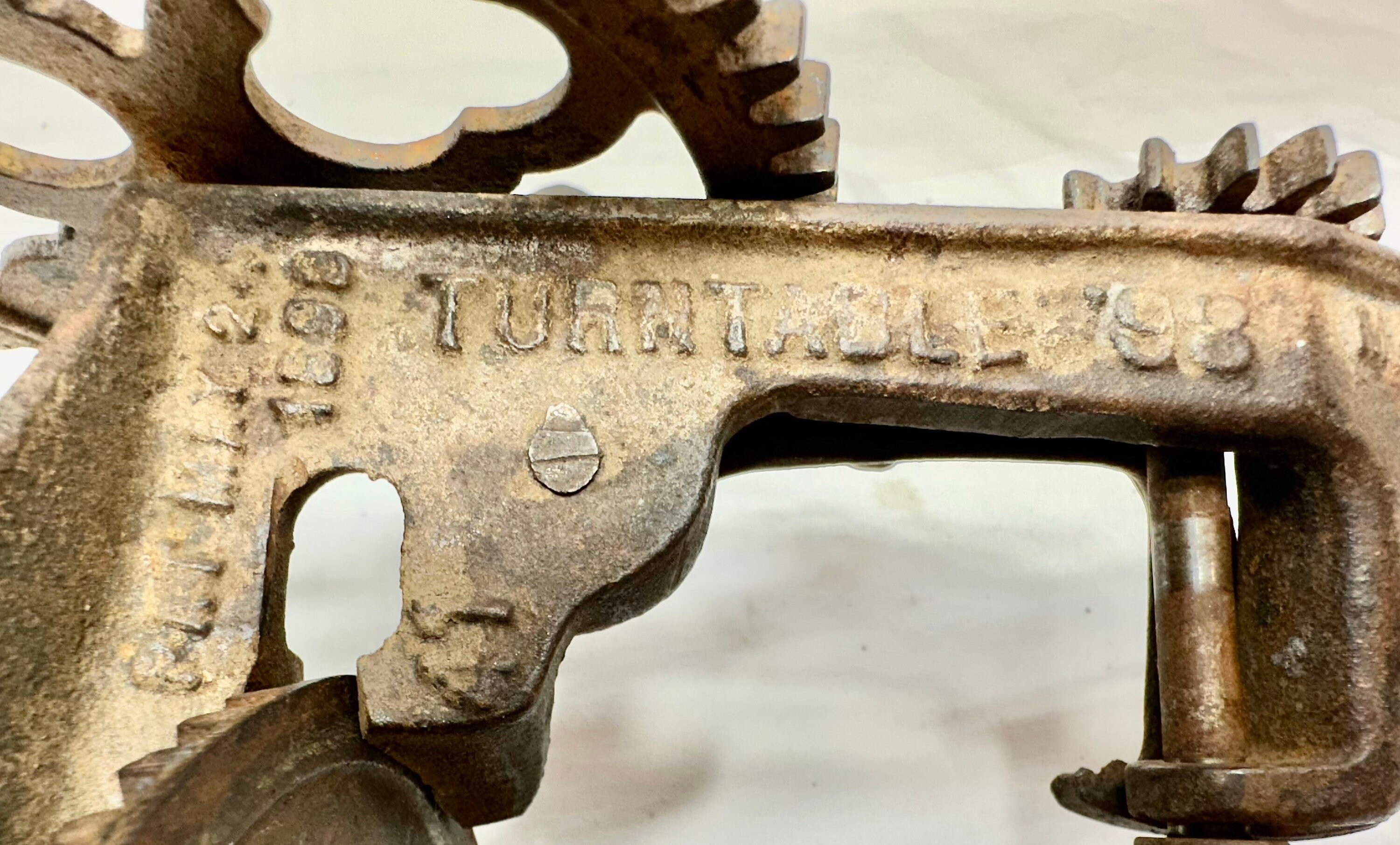 Vintage 'Turntable' Metal Apple Peeler,Patent 1898, Goodell Co ,Antrim, New Hampshire