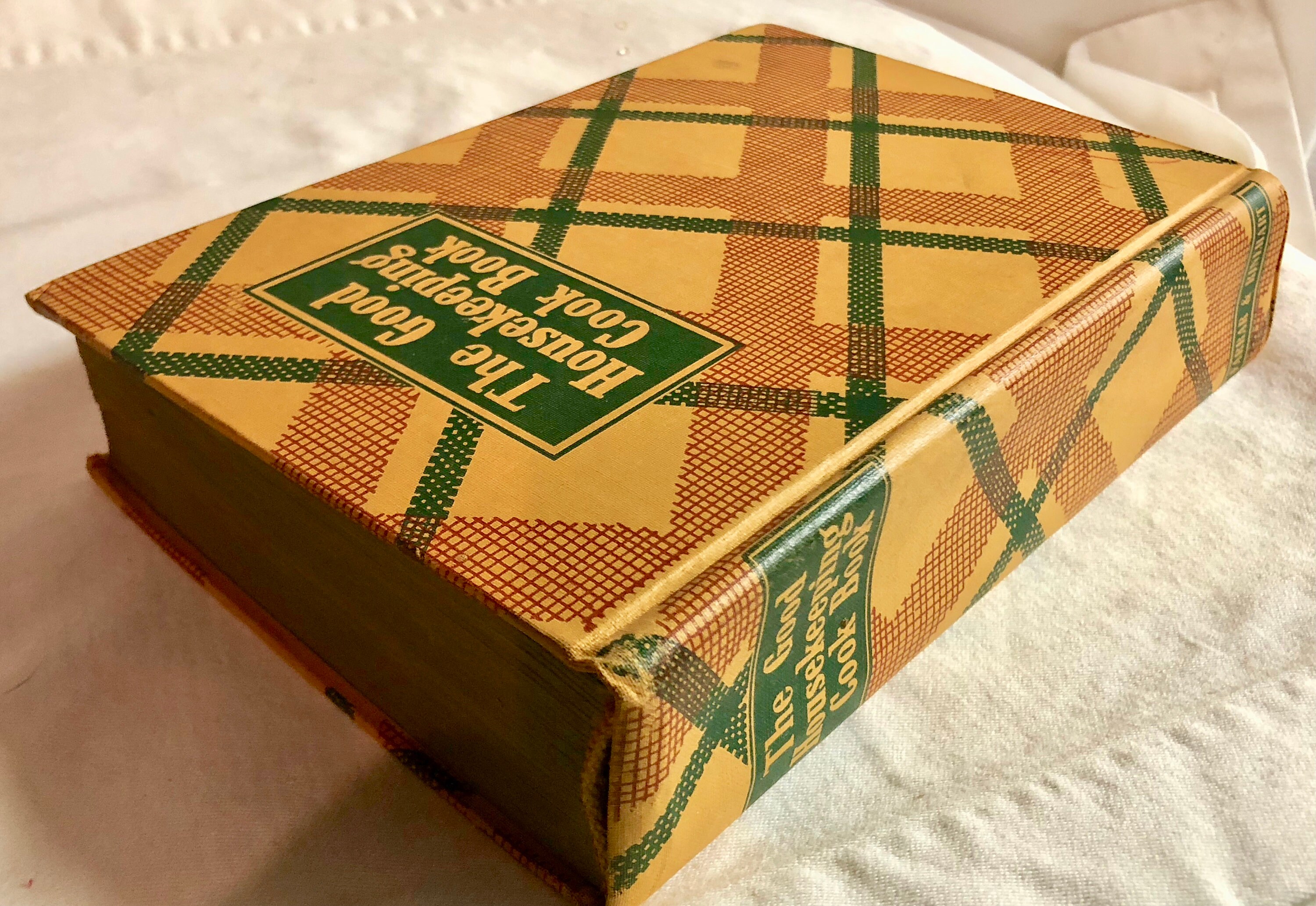 The Good Housekeeping Cookbook 1944 7th Ed. Hardcover with very cool