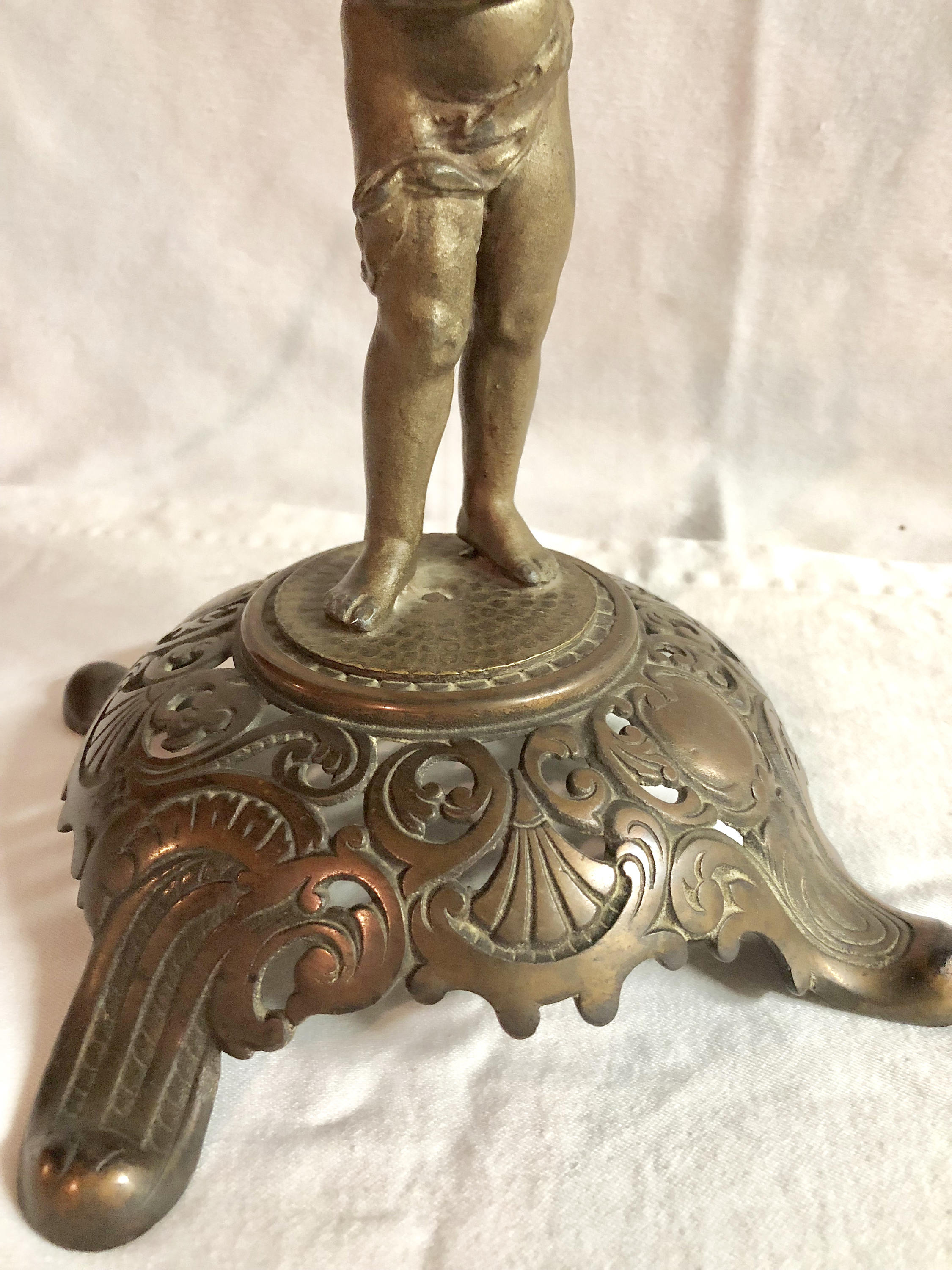 Antique Brass Cherub Table Lamp