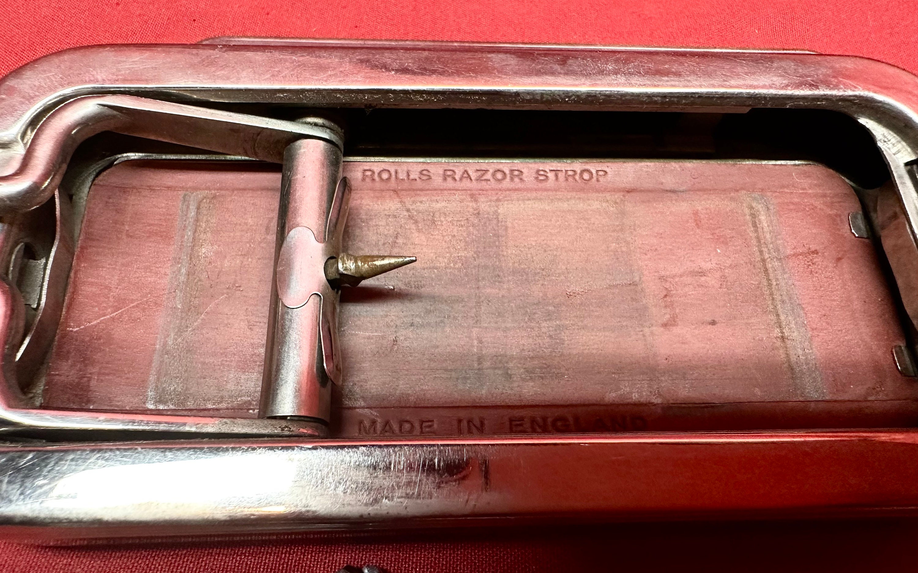 Antique Blade Sharpener Auto Strop Rolls Razor Portable Shaving Gadget 1927  