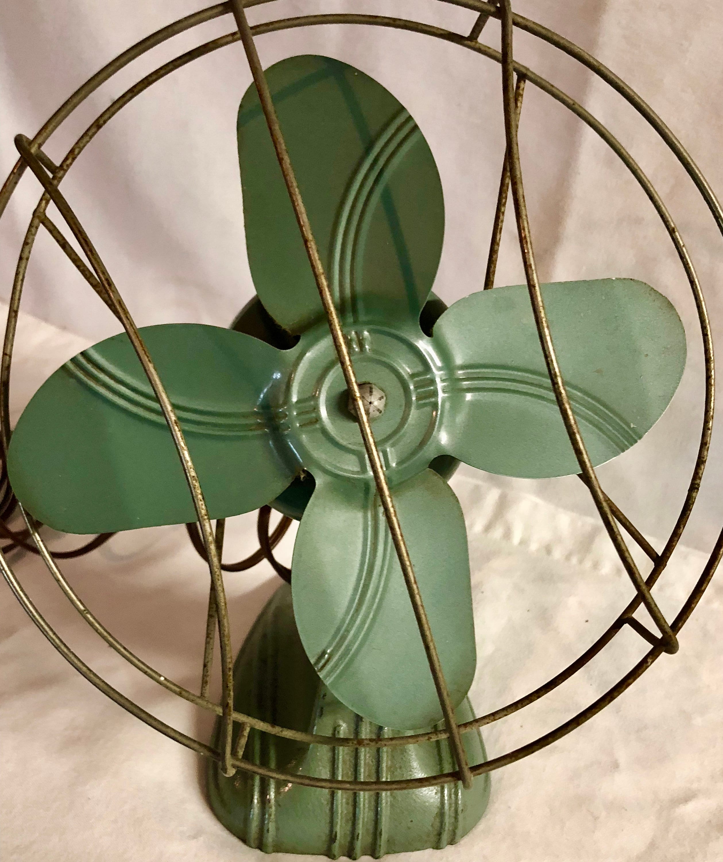 Vintage 1930's Sage Green General Electric Metal Desk/Table Fan