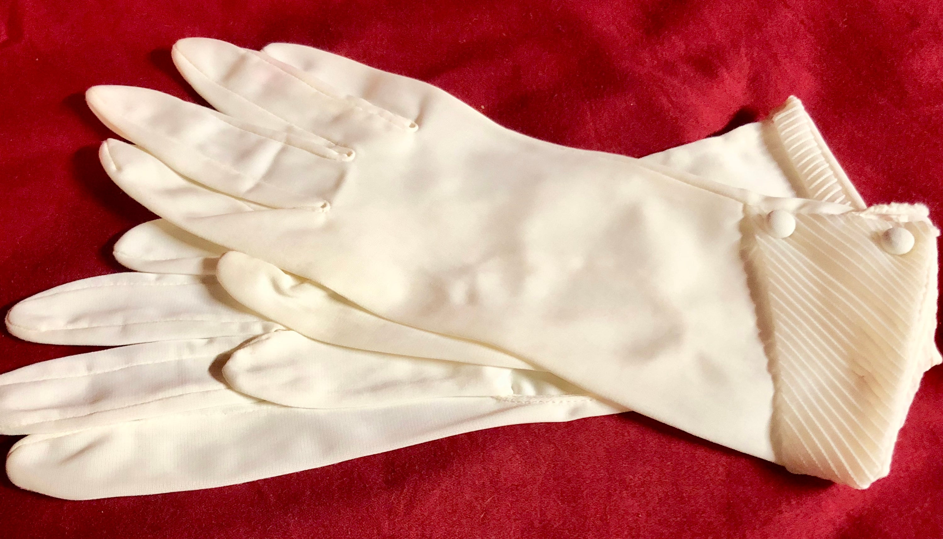 Vintage Unused Ladies White Gloves in Original Packaging Set of Three