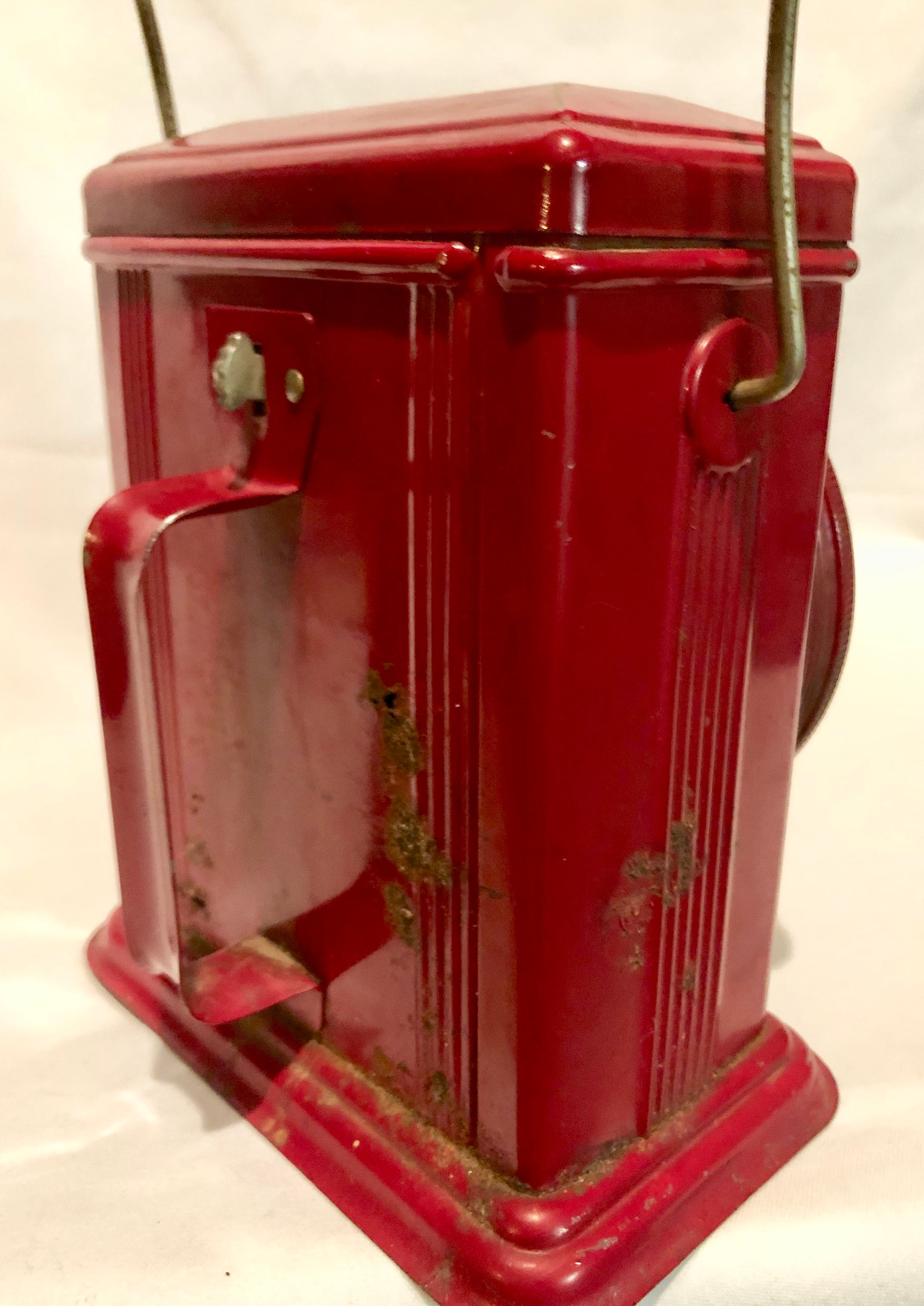Vintage Large Red Battery Operated Metal/Steel Lantern/Flashlight with