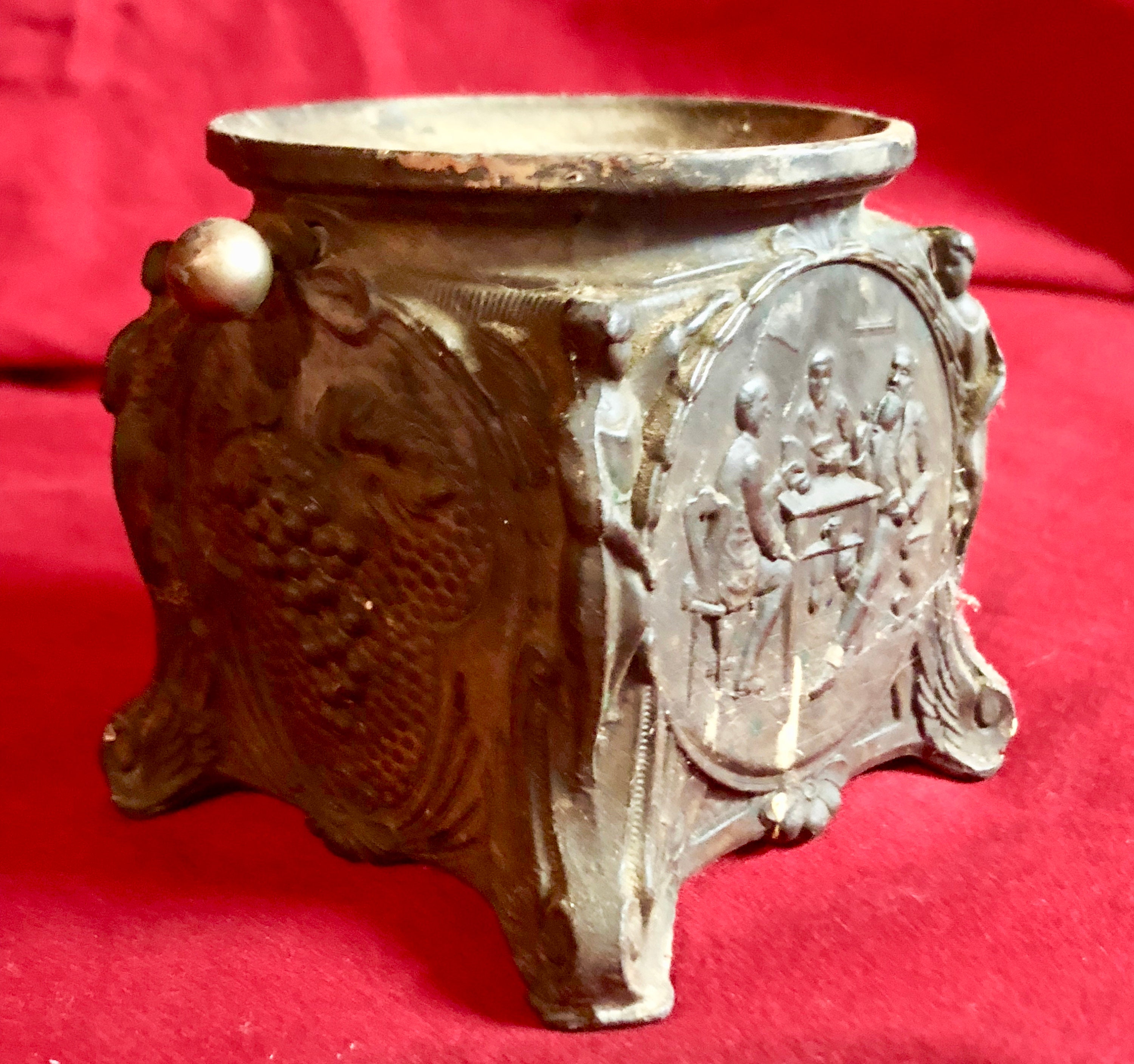 Bronze Metal Cast Antique Ashtray Souvenir
