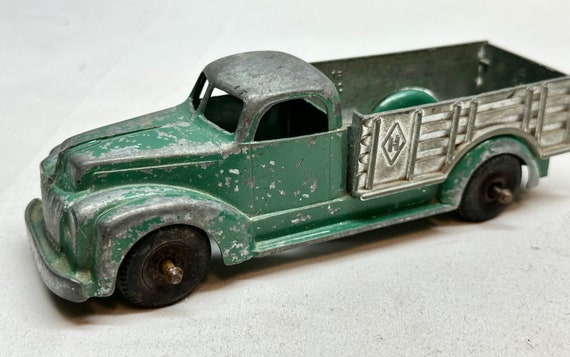 Hubley Mighty Metal Pickup Truck with Trailer Late 50s-Early