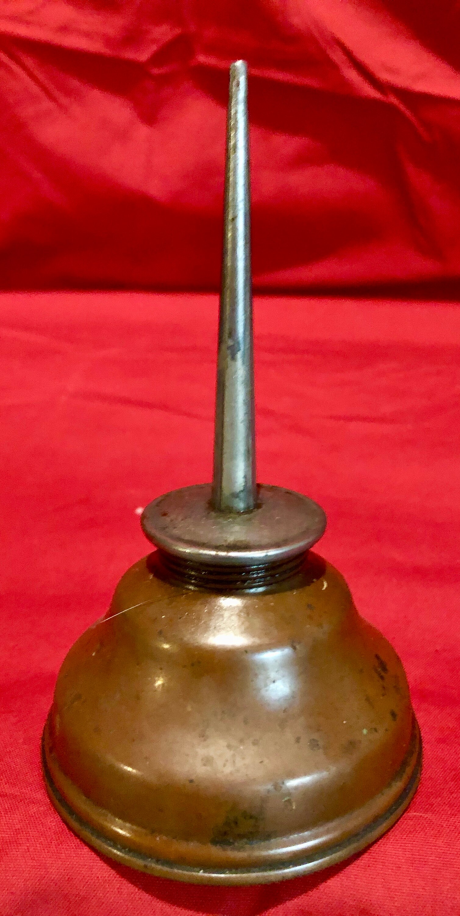 Eagle Oil Vintage Metal Oiler
