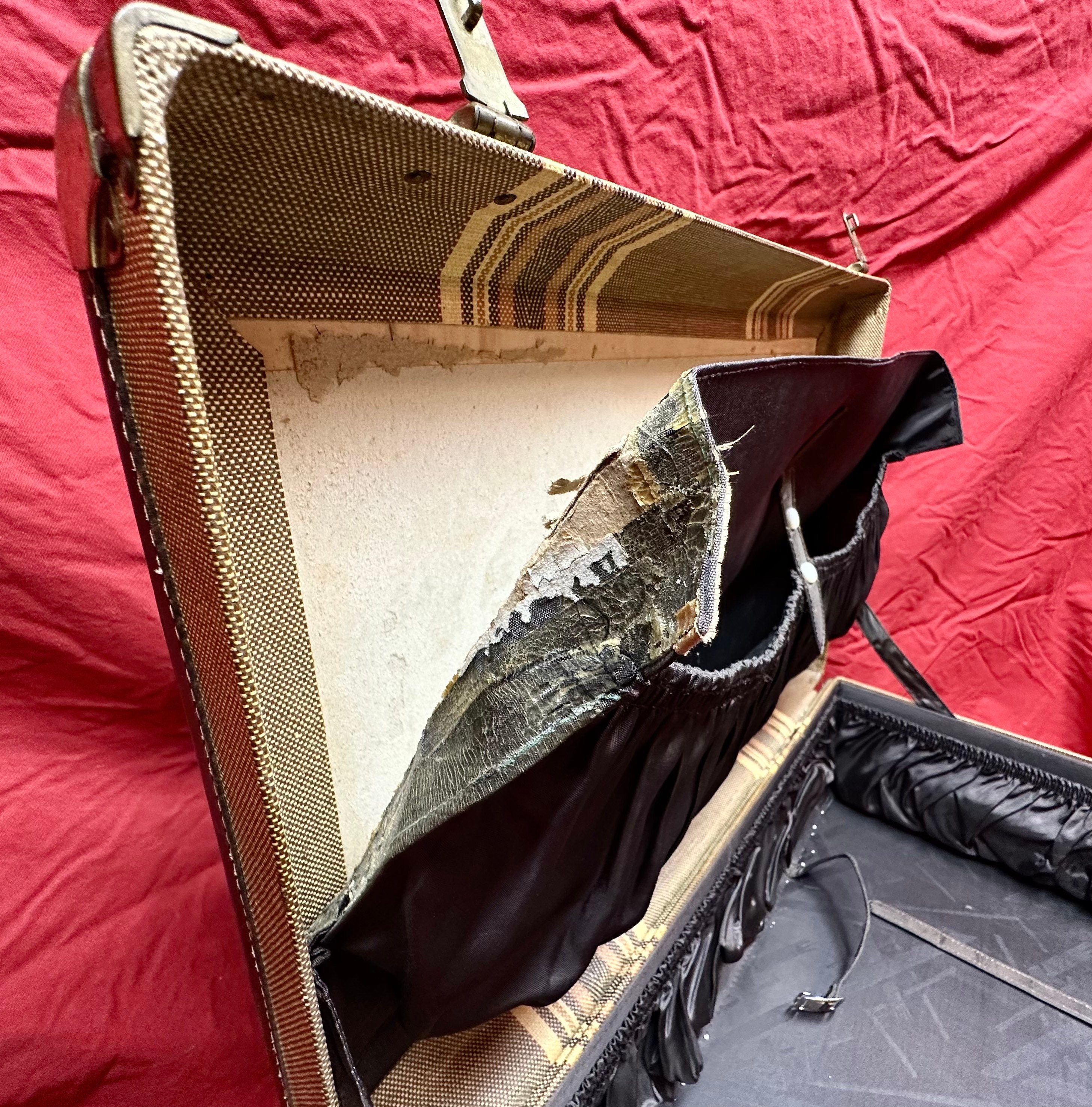 Vintage Hardcover SuitcaseBrown and Tan Tweed Striped Pattern,Brass