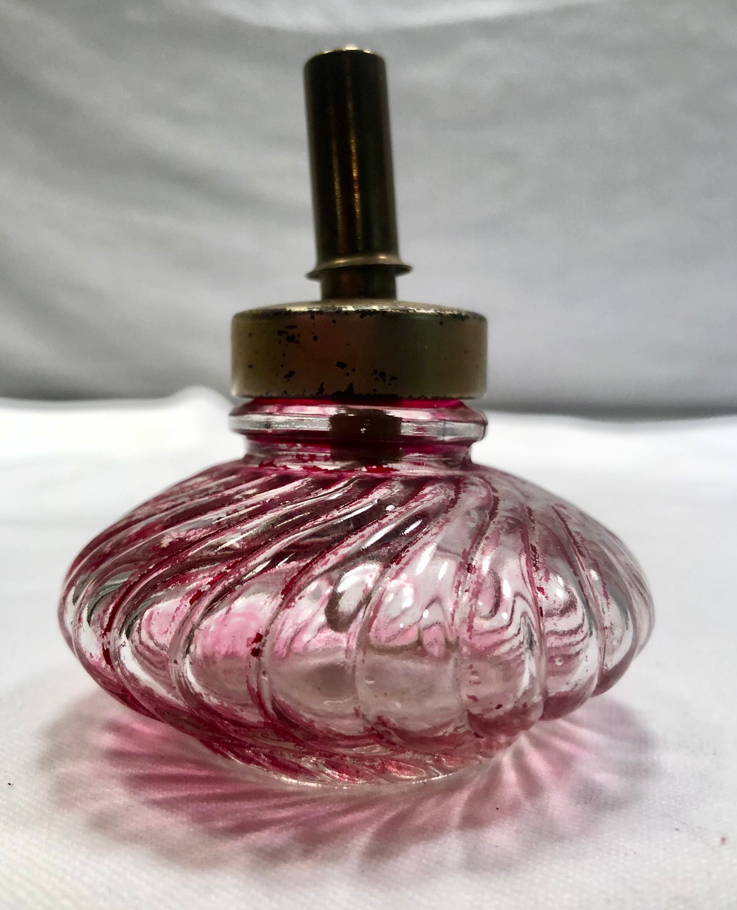 Vintage Pink Swirled Glass Table Lighter