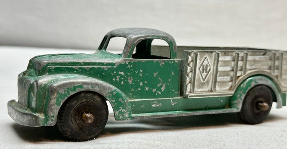 ミニカー Hubley toys truck&trailer Vintage Hubley Toy Motor Express Semi Tractor Trailer Truck